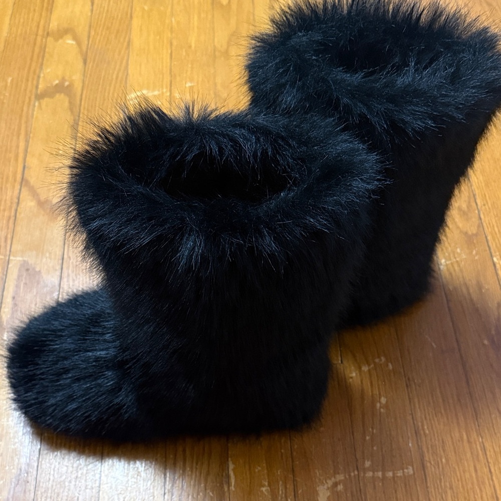 Source Unknown Black Faux Fur Winter Boots - Picture 11 of 13